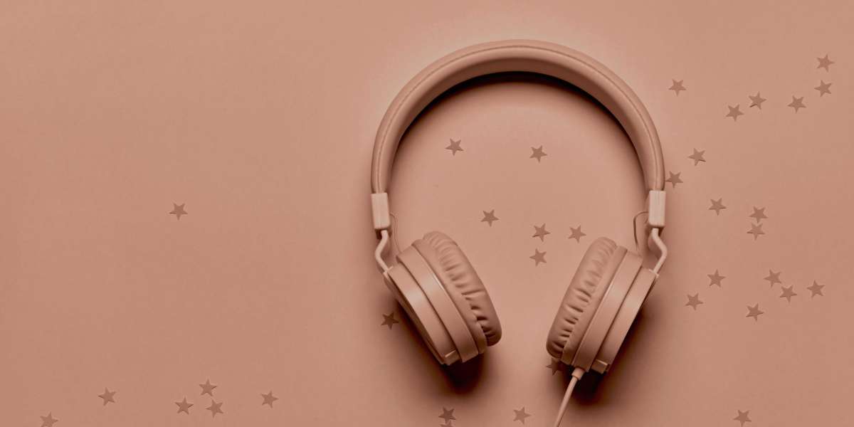 See What UK Headphones Tricks The Celebs Are Making Use Of